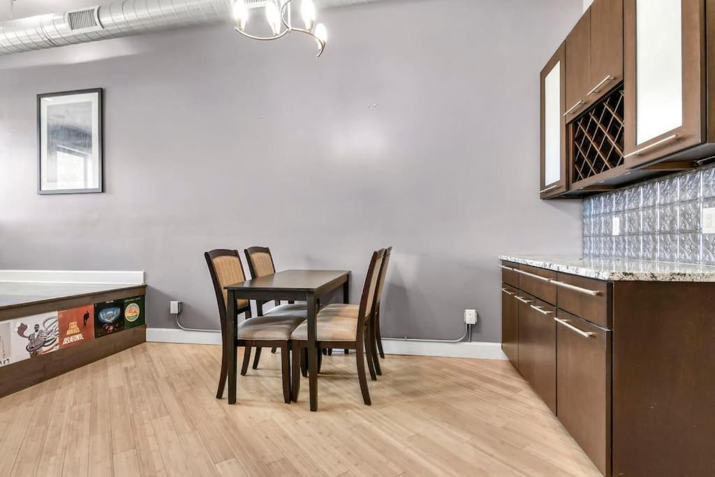 Lovely 2-Bedroom Unit In Springfriend Springfield Luaran gambar